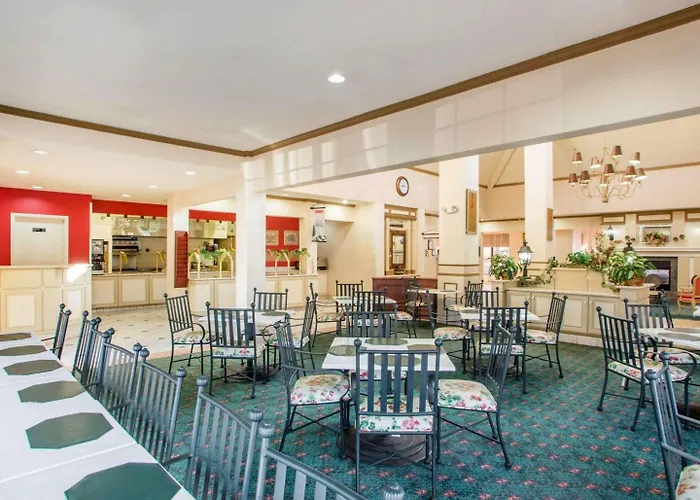La Quinta & By Wyndham 3* South Holland