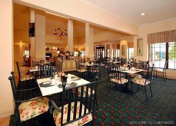 La Quinta & By Wyndham Hotel