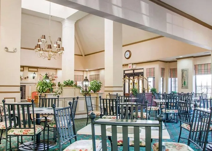 La Quinta & By Wyndham Hotel South Holland