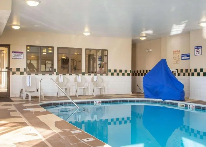 Hotel La Quinta & By Wyndham South Holland