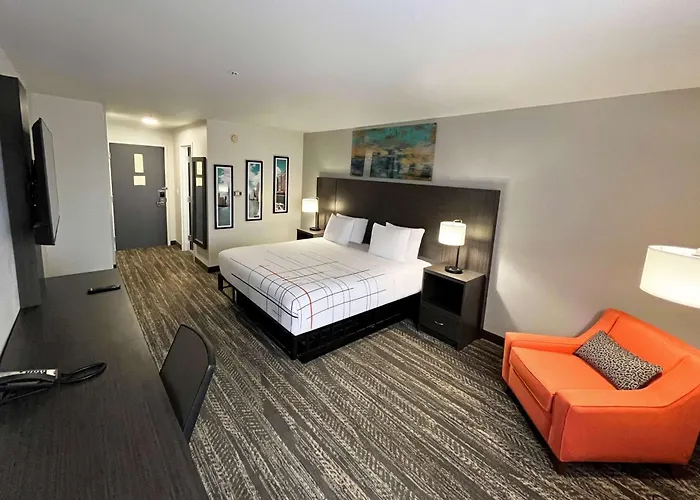 Hotel La Quinta & By Wyndham