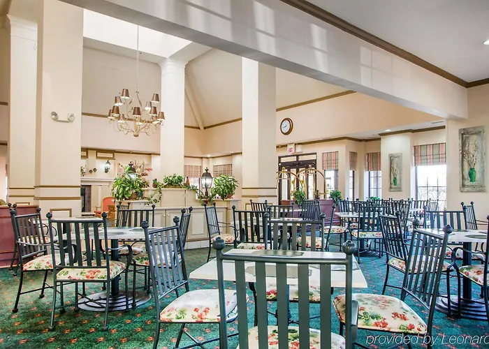 La Quinta & By Wyndham Hotel 3*